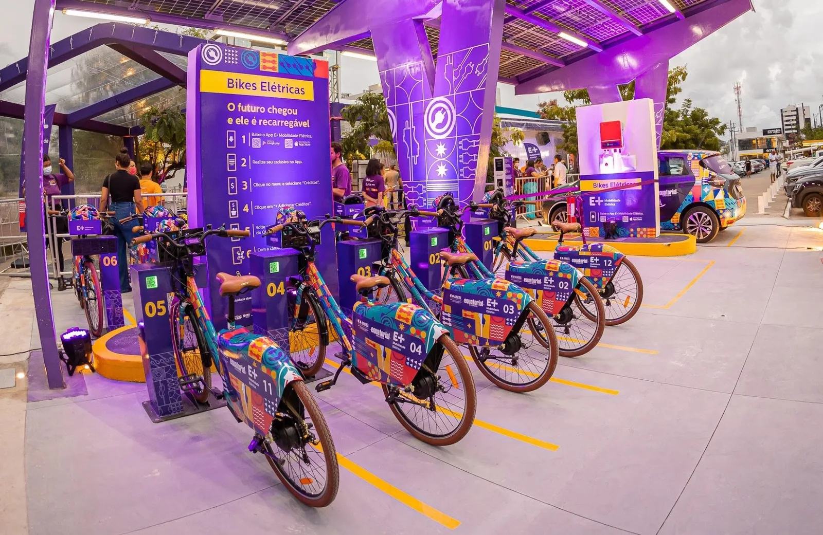 Estação de e-bikes compartilhadas personalizada para um empreendimento